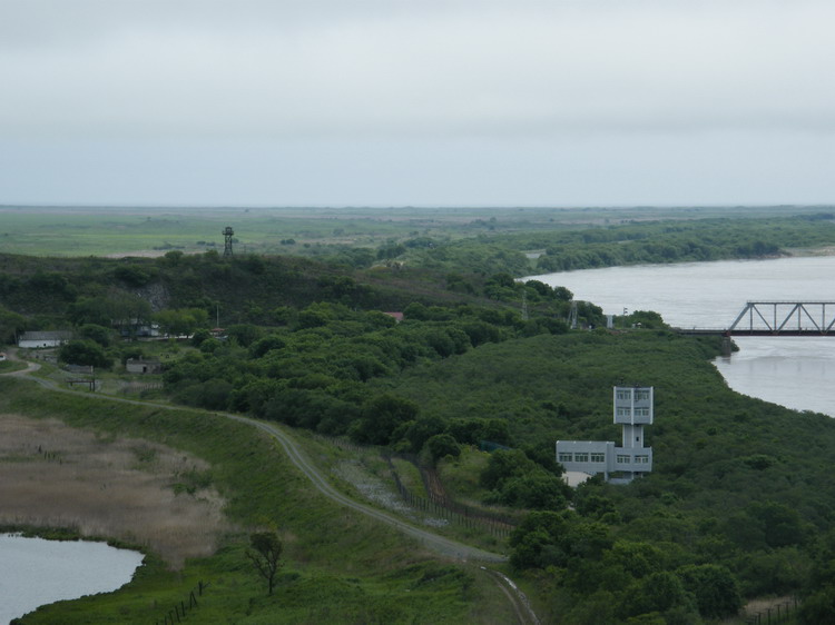 Сколько лет рука об руку": как живет поселок на границе России и КНДР-russian-东