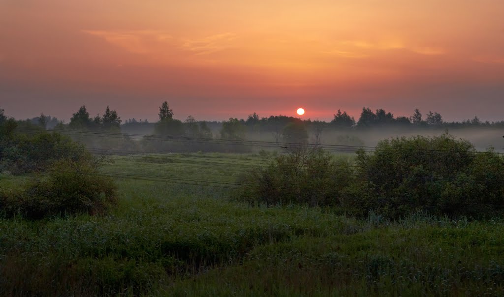 Восход солнца и утренний туман южнее Локни., Локня