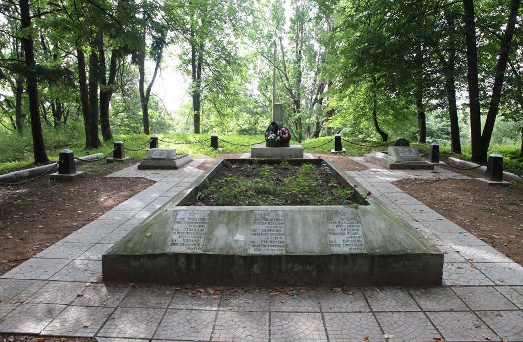 Опочка. Памятник в память о ВОВ. Monument in memory the Great Patriotic War, Опочка