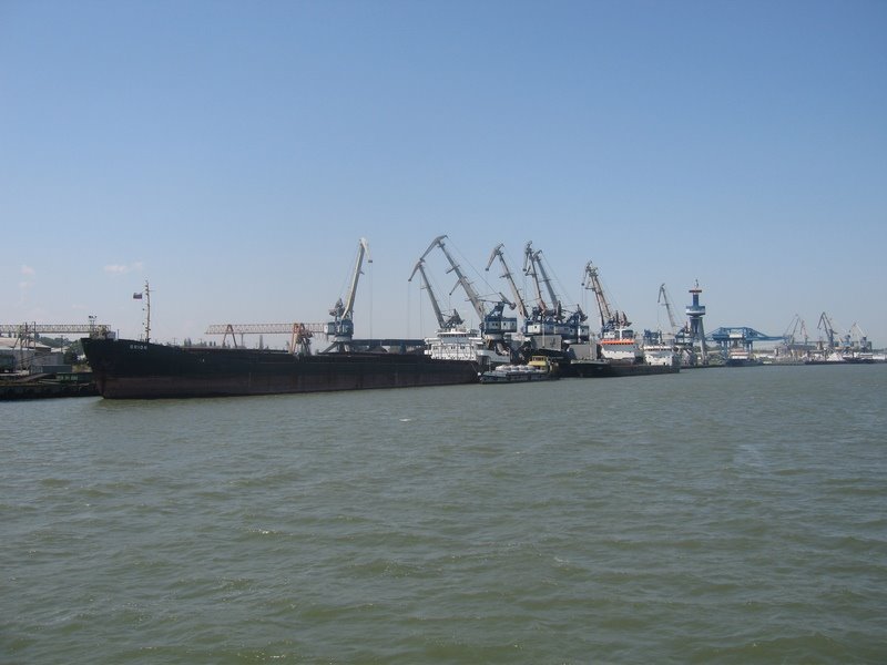 Азовский Морской порт, Азов