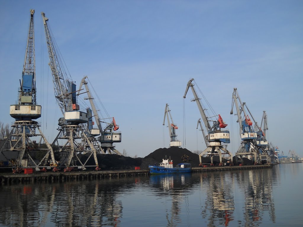 Утро в порту, Азов