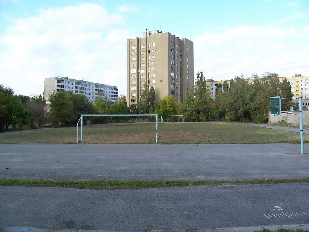 Школьное футбольное поле, Волгодонск