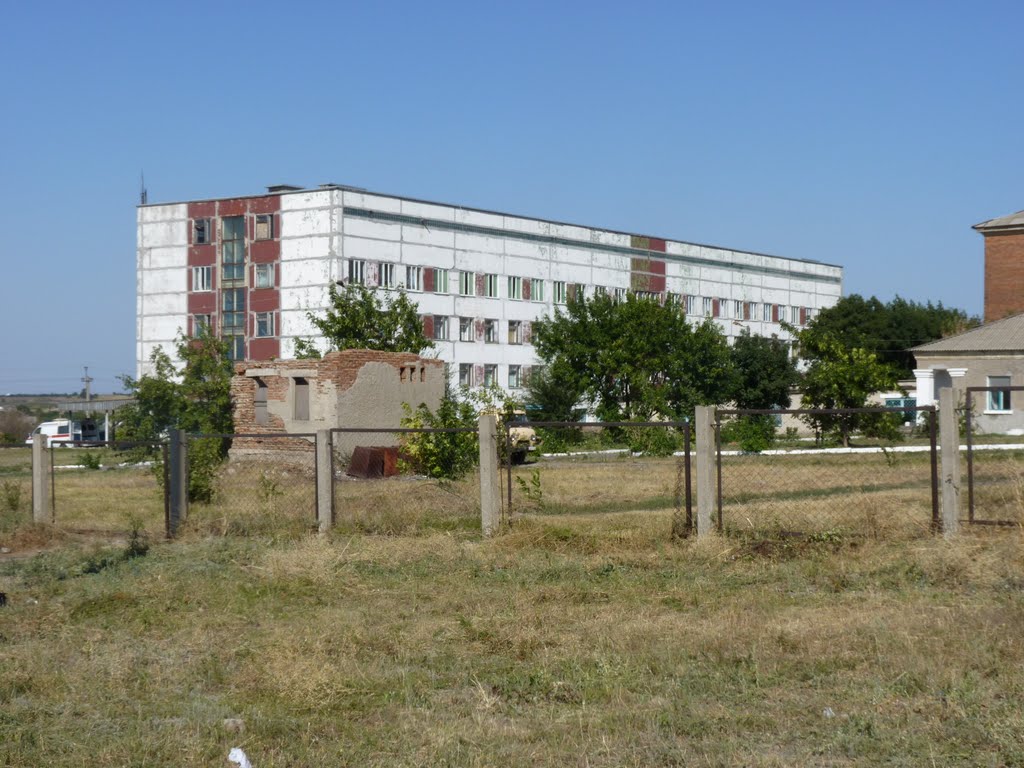 Корпус районной больницы., Гуково