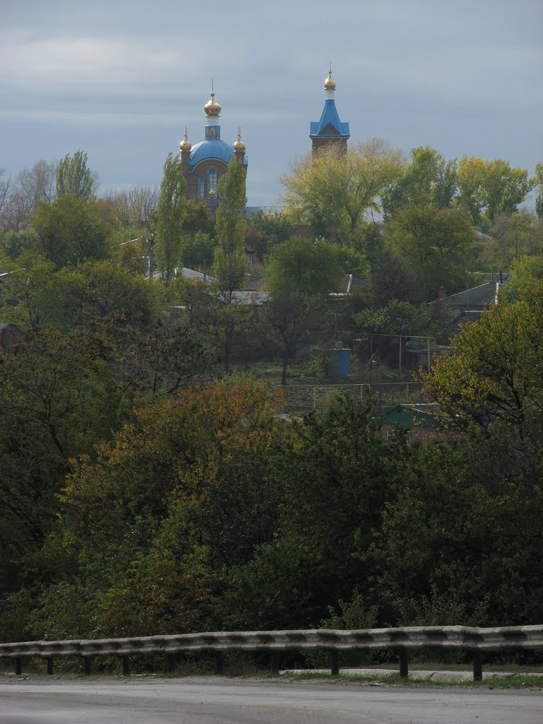Константиновск. Вид на Покровскую церковь от новой школы №2 25/X.2008, Константиновск