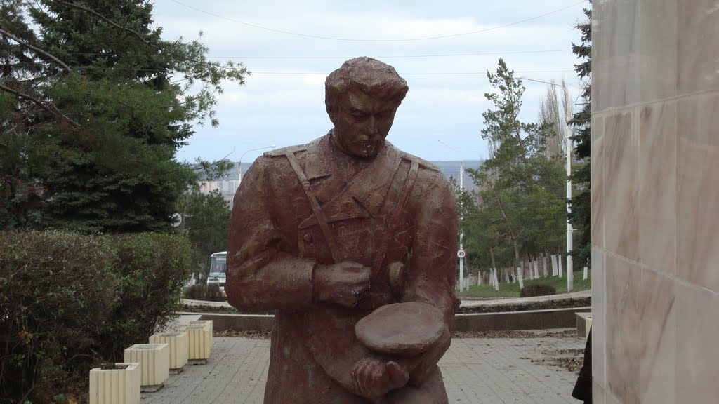 Новочеркасск. Новый памятник на Кругу, Новочеркасск