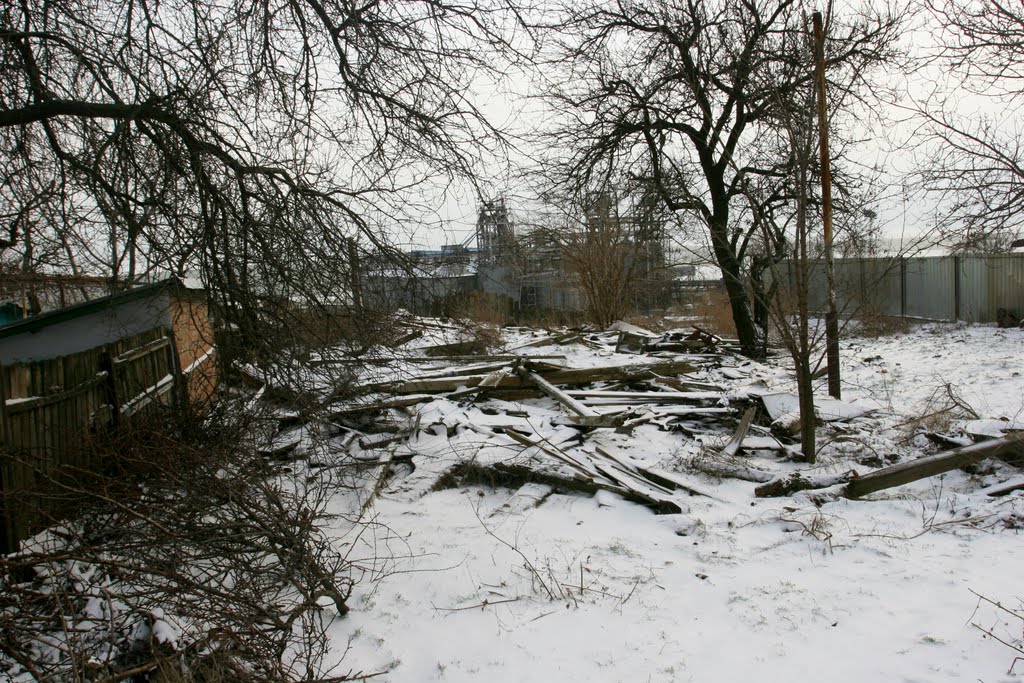 Разруха по переулку Обрывному, в 100 метрах от дома градоначальника., Таганрог