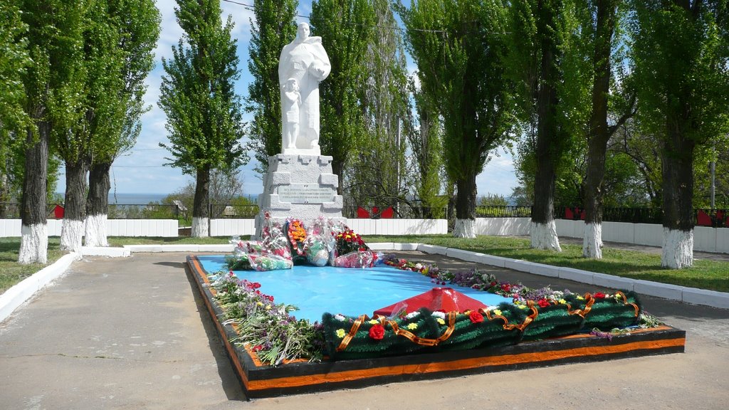 Памятник Войнам - Освободителям, Цимлянск