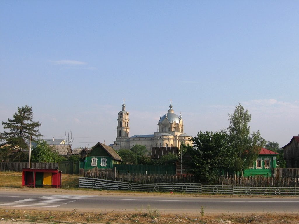 Троицкий собор в Гусю-Железном (от автостанции), Гусь Железный