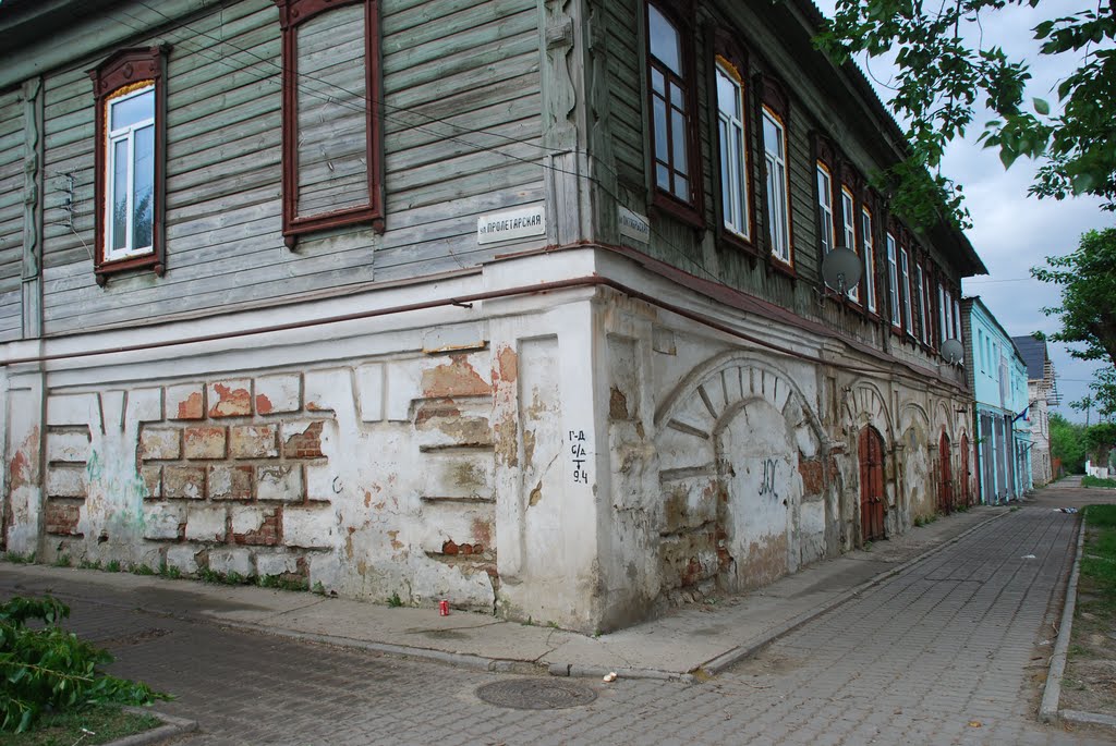 Скопин. Старинный купеческий дом с лавками в подклете, Скопин