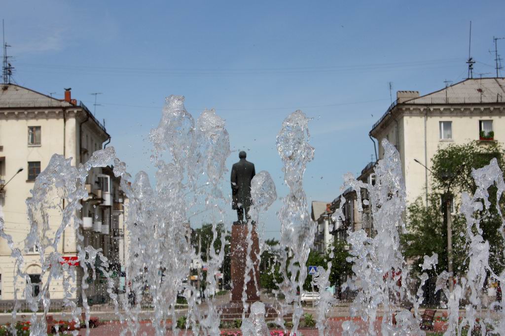 Ленин в фонтане, Новокуйбышевск