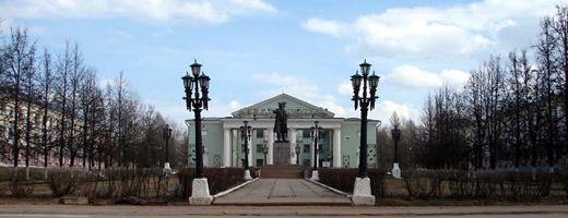площадь Ленина, Бокситогорск