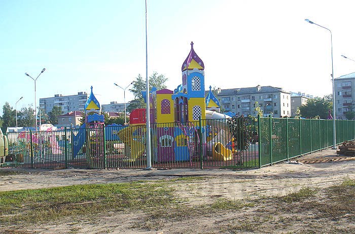 Детская площадка., Дубровка