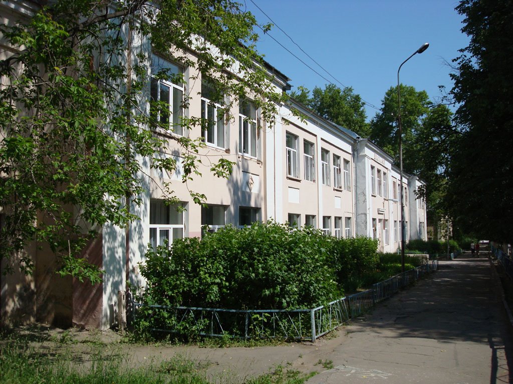 Derbishki, school #101 (Дербышки, средняя школа №101), Дубровка