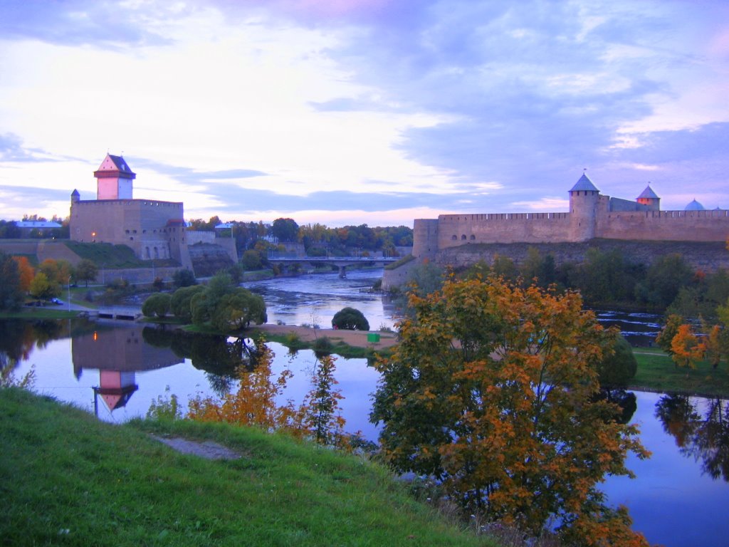 Narva Hermann Castle and Ivangorod Fortress, Ивангород