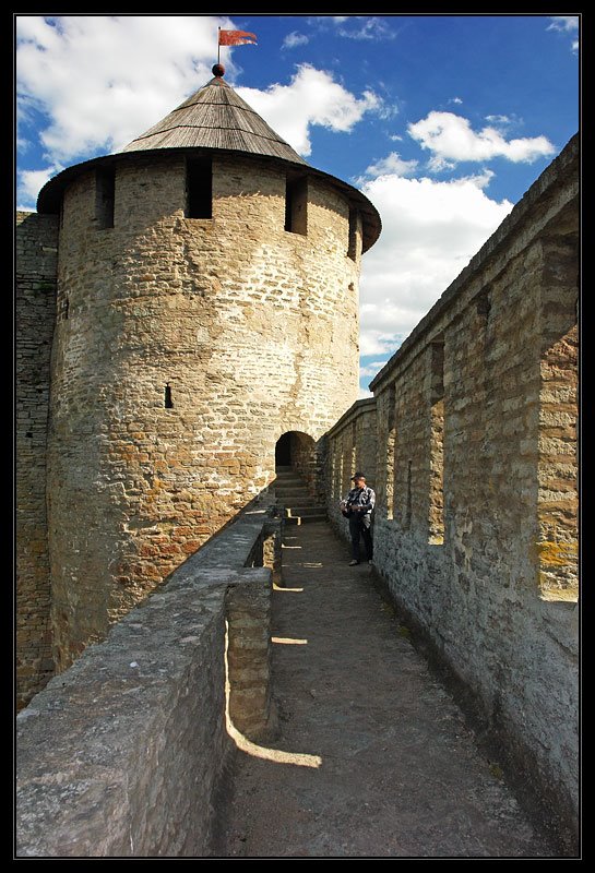 Вид на башню с прясла, Ивангород