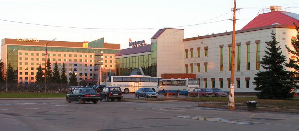 House of Culture and Hotel "Yunost" (Youth), Кириши
