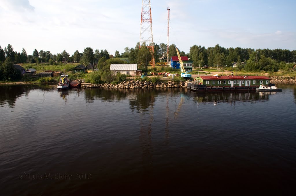 Embarcadero en Lodejnoje Polje, Лодейное Поле