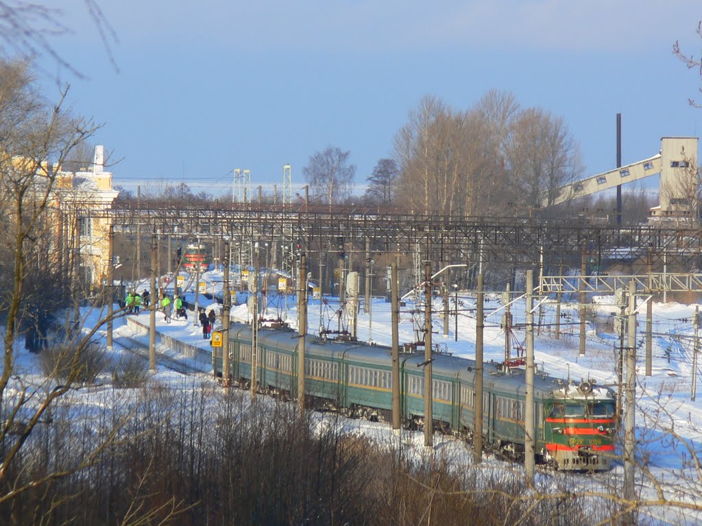 Станция Ораниенбаум-1, Ломоносов