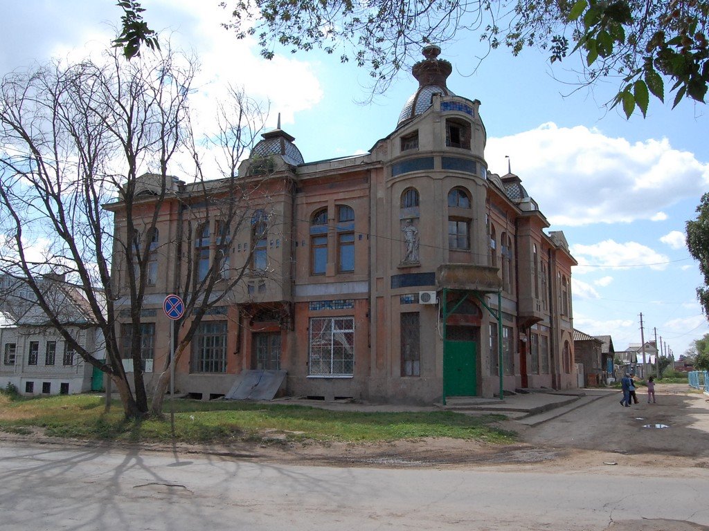 Старое здание. Фото с www.fotobalakovo.ru, Балаково