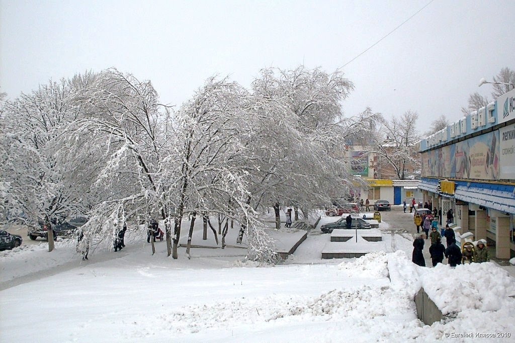 У девятины после снегопада, Балашов