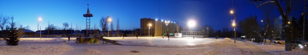 Горка и каток на центральной площади, Балашов