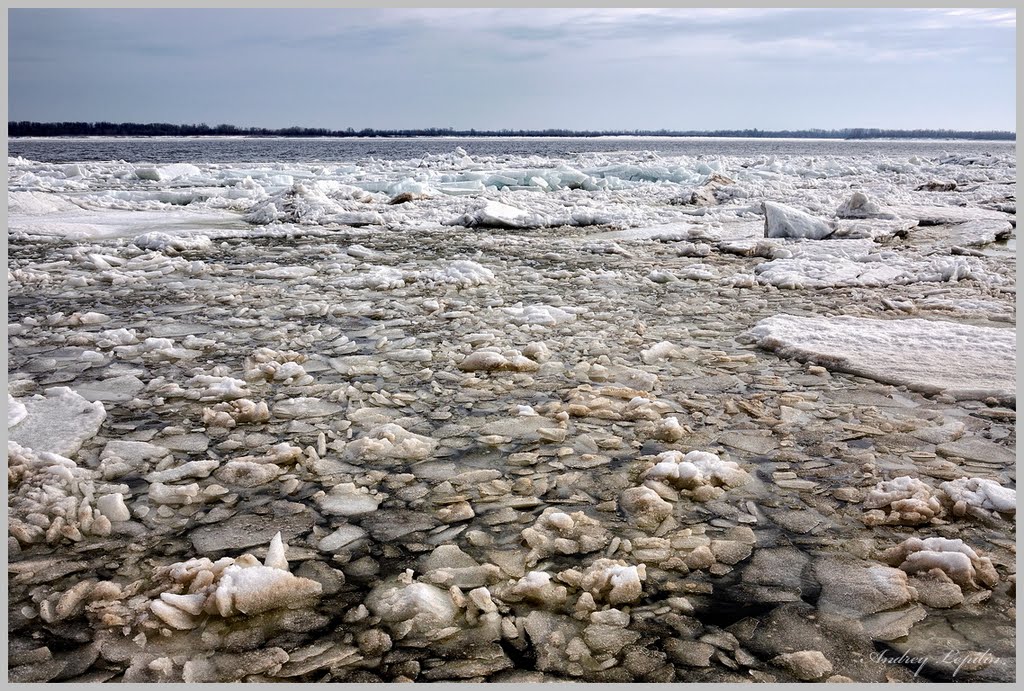 Drifting ice on the Volga, Вольск