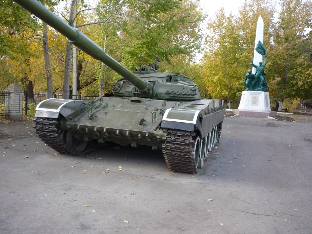 танк на площади, Новоузенск