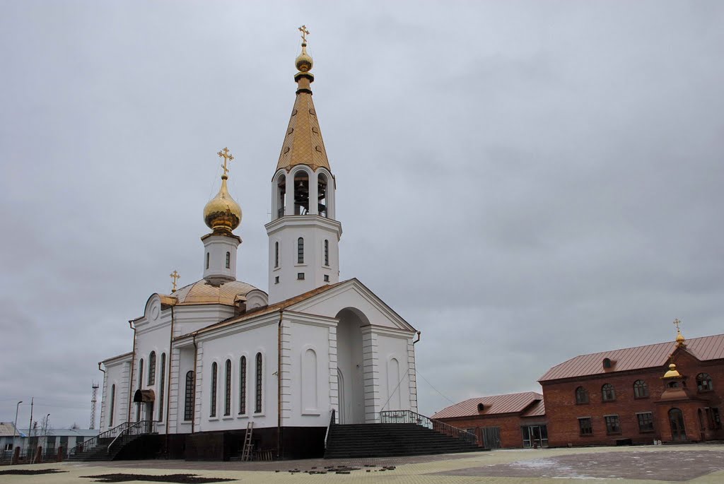 Церковь в г. Губкинский., Губкинский