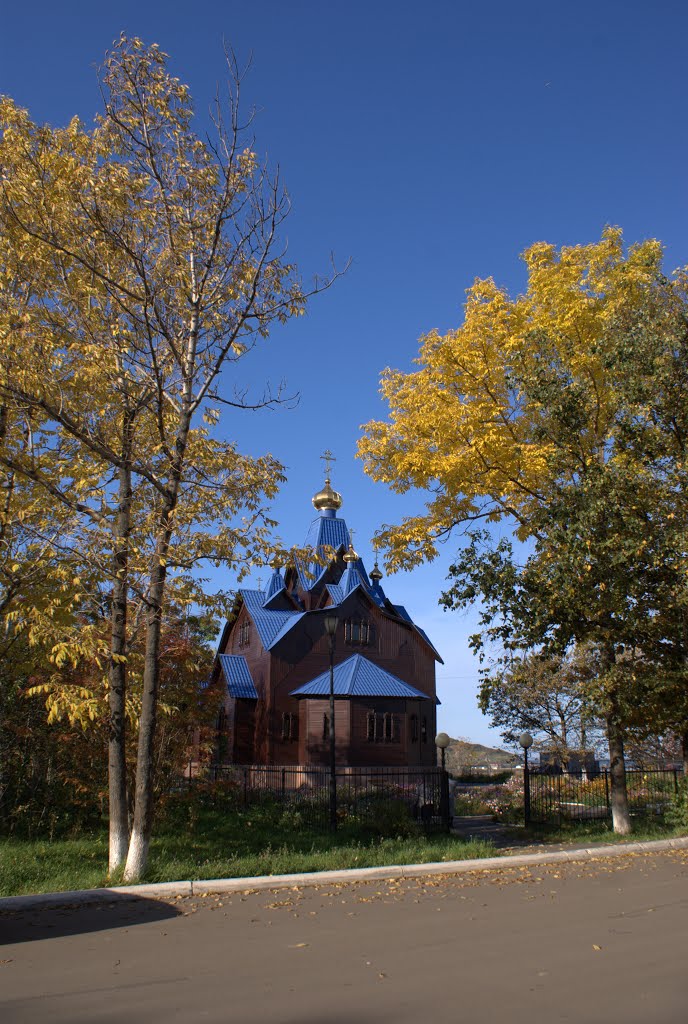 Александровск-Сахалинский, Церковь рядом с администрацией района, Александровск-Сахалинский