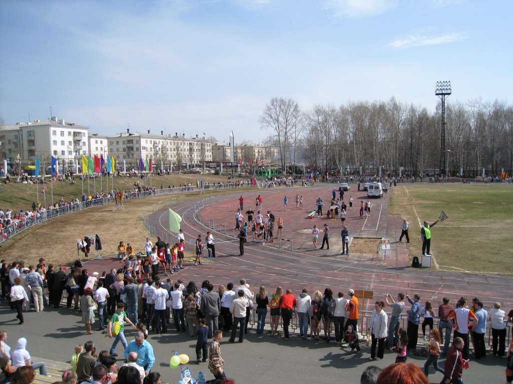 стадион "Факел", эстафета на День Победы (2009), Лесной