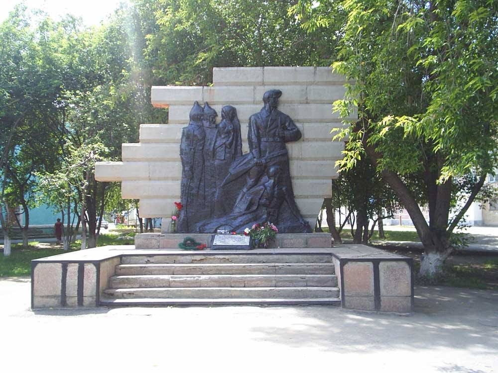Памятник воинам, Богданович