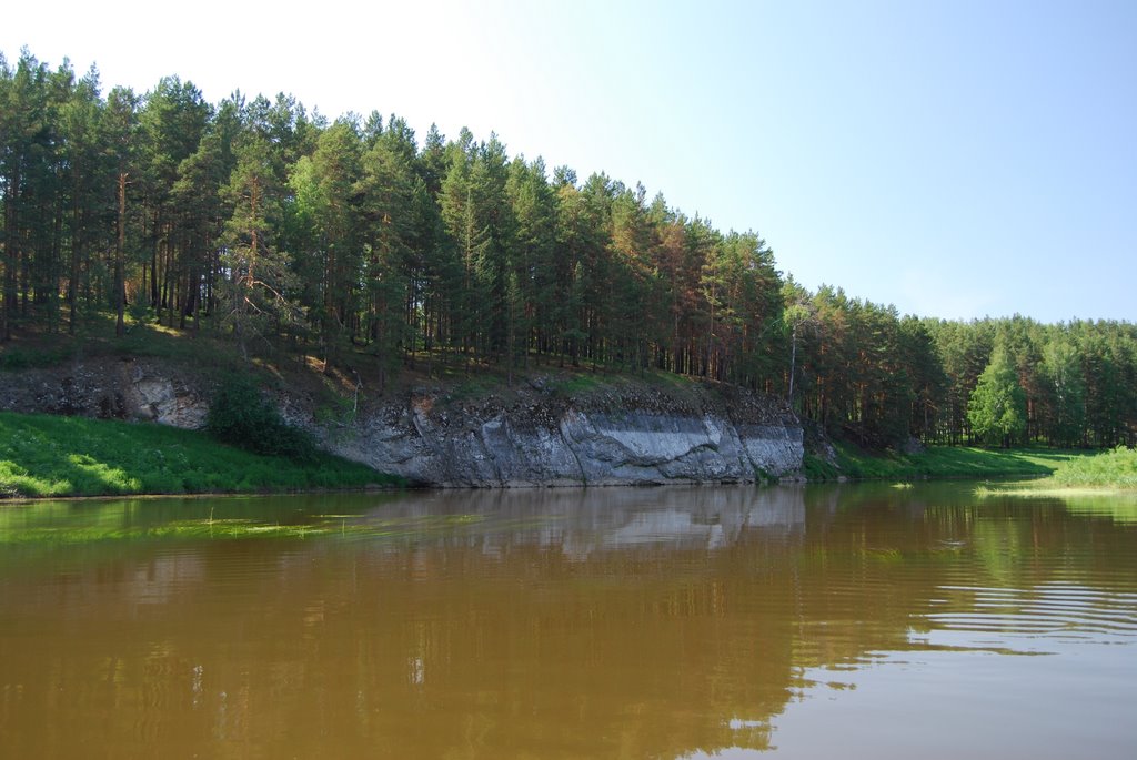 река Нейва, скалы Утес, Зыряновский