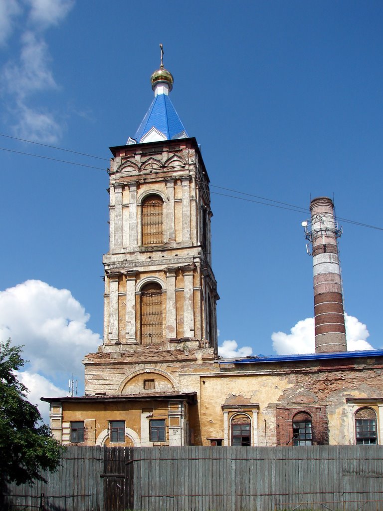 Церковь и завод. 2009 г, Ирбит