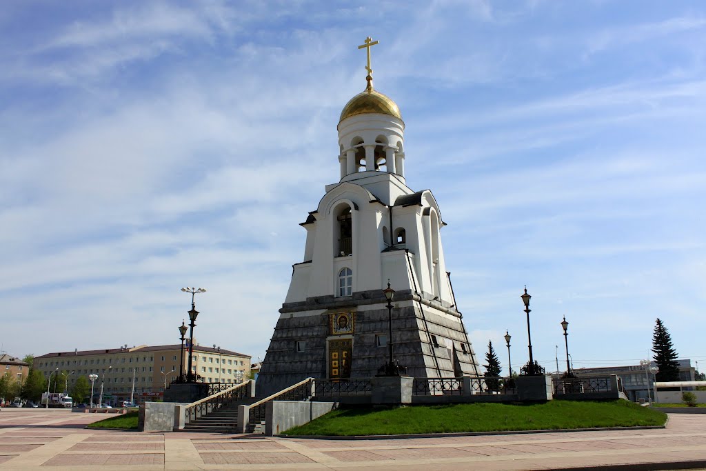 Kamensk Uralsky : La place centrale / the central square, Каменск-Уральский