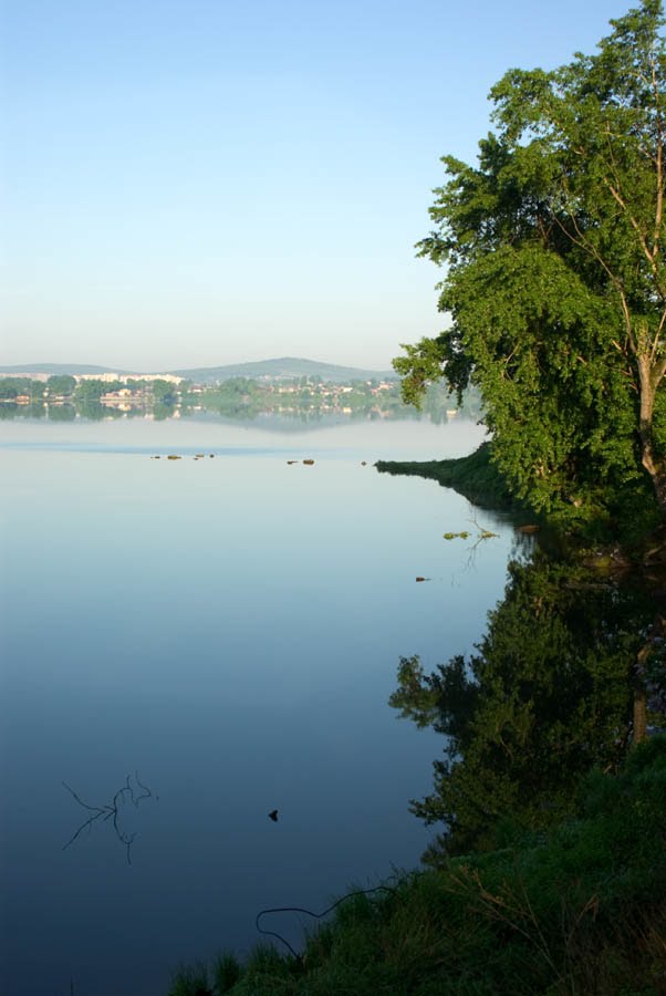 Вид на Нижнетагильский пруд с набережной / View of the Nizhnetagilsky pond from the quay (13/06/2008), Нижний Тагил