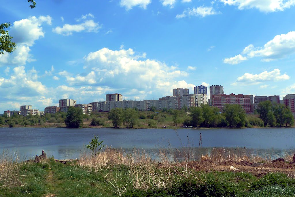 Первоуральск. Вид на городской пруд., Первоуральск