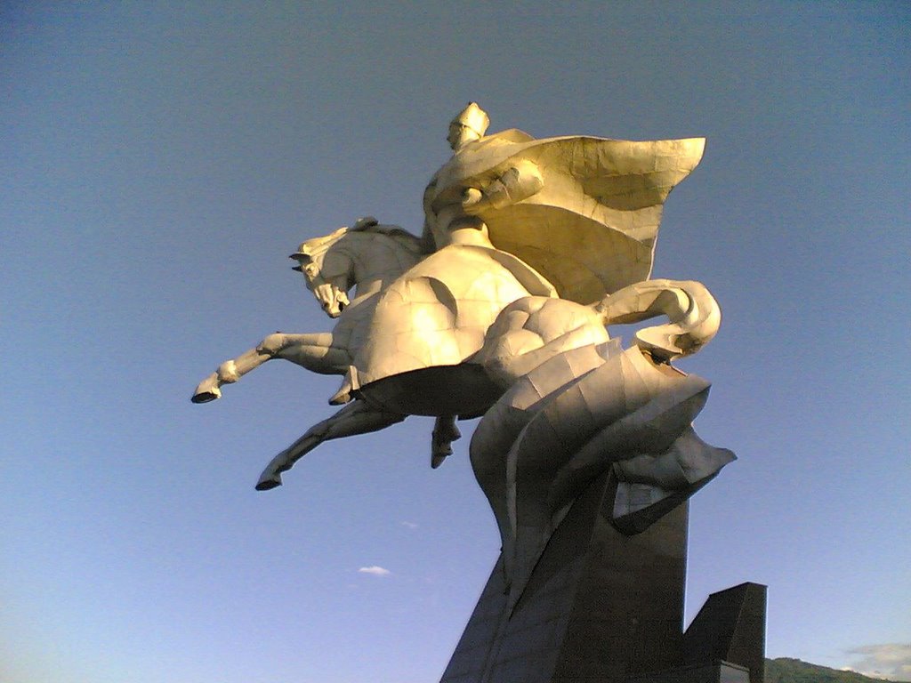 Памятник Иссе Плиеву во Владикавказе, Владикавказ