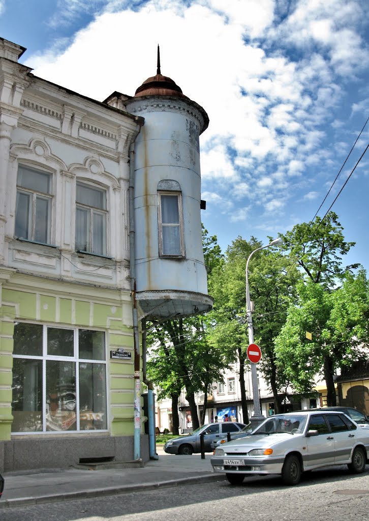 corner Dzhanaev street  and Prospekt Mira, Владикавказ