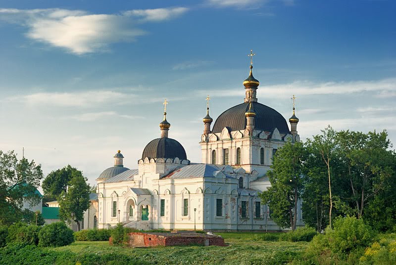 Благовещенский собор и Тихвинская церковь, Гагарин