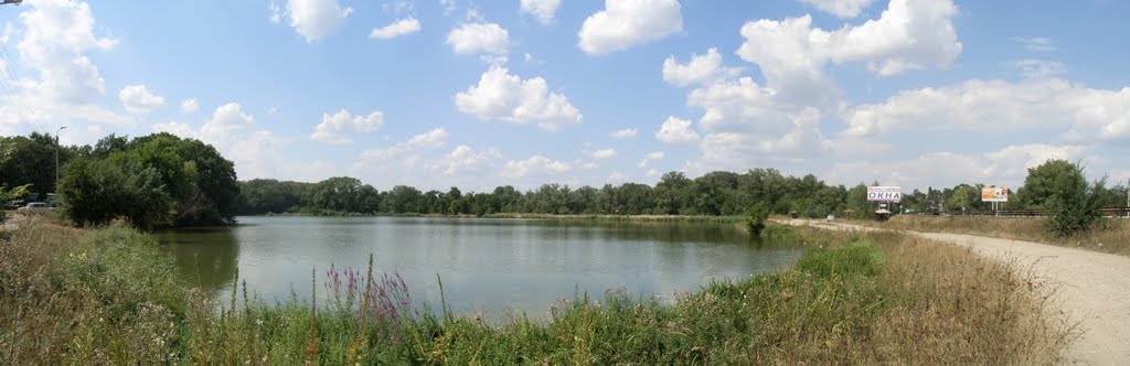 Озеро на въезде в Георгиевск_2011, Георгиевск