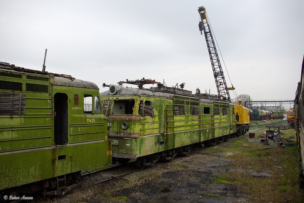 Old electric locomotives VL60K in depot Mineralnie Vody, Домбай