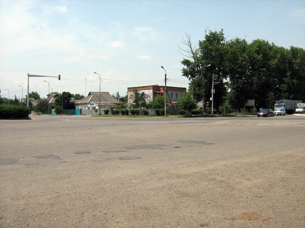 Перекрёсток ул. Ставропольская и ул. Гагарина (Crossroads st. Stavropol and st. Gagarin), Новопавловск