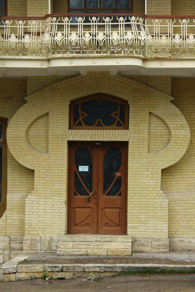 Двери в стиле Модерн, Пятигорск
