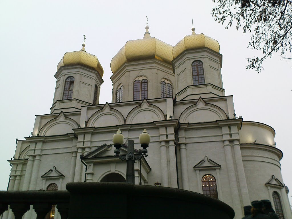Казанский кафедральный собор Ставрополя во время богослужения Святейшего Патриарха Кирилла, Ставрополь