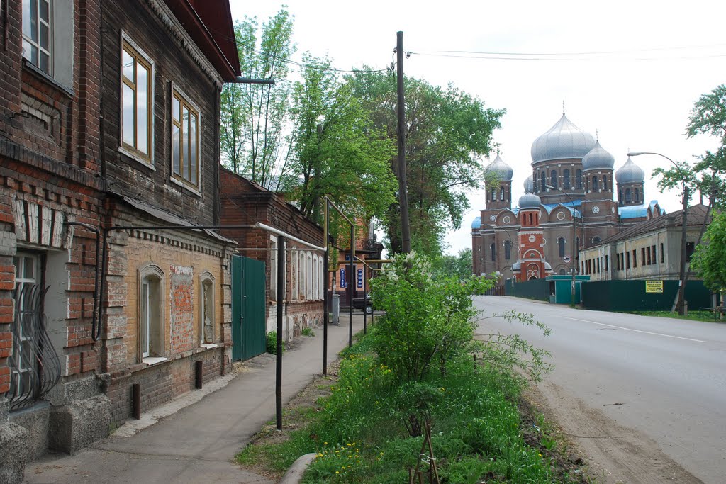 Козлов. Вид улицы Герасимова и Боголюбской церкви, Мичуринск