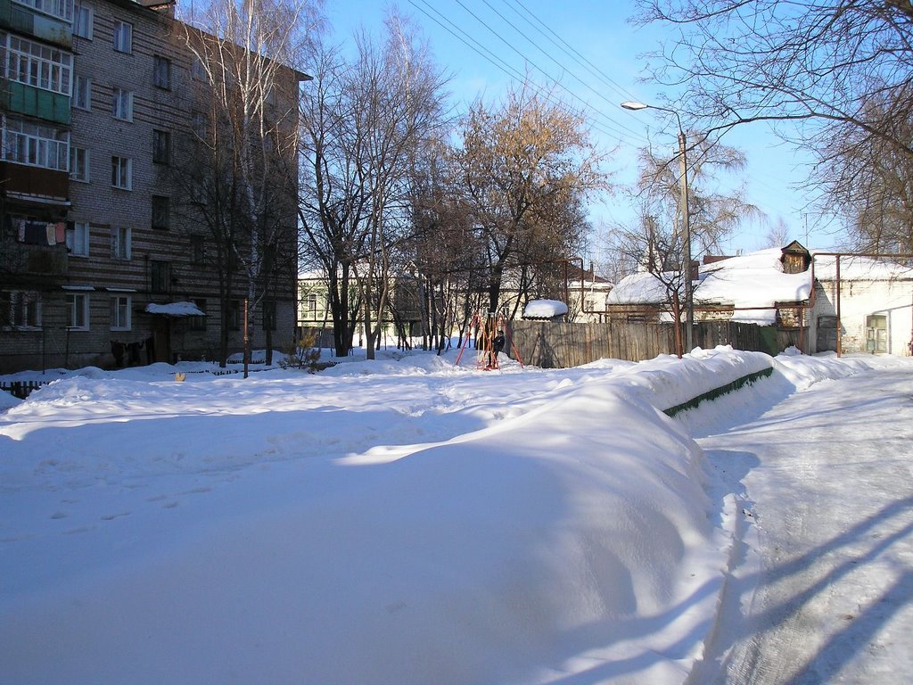 Проходной двор 33-35 зимой, Моршанск
