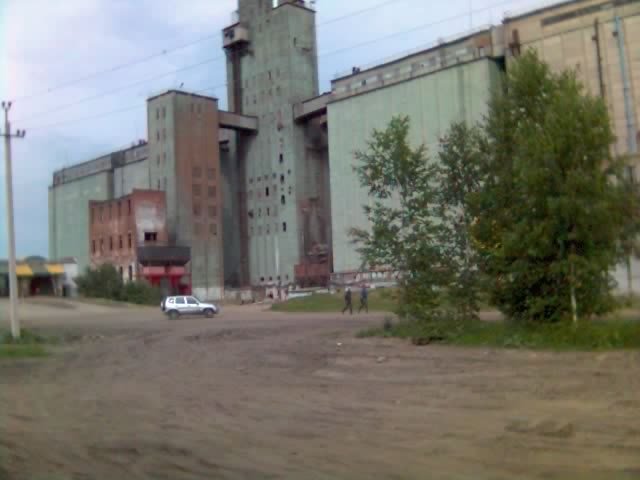 Izberdey Grain Elevator, Петровское