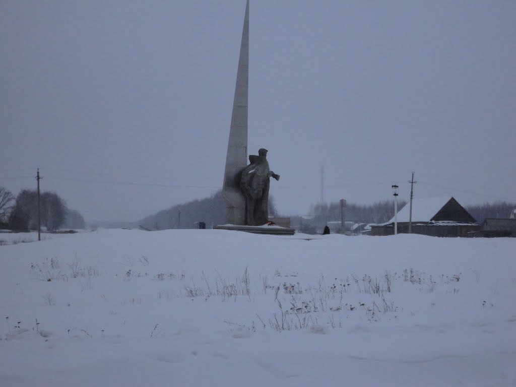 Памятник Пичаевцам, павшим в годы ВОВ, Пичаево