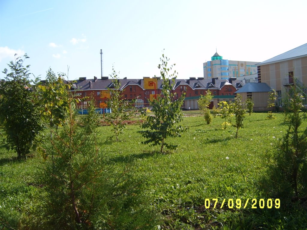 Школьный двор., Альметьевск