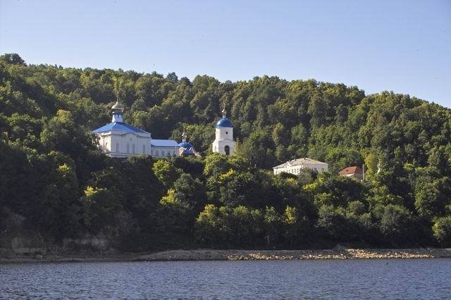 Макарьев монастырь близ Свияжска / Makarev monastery near Sviyazhsk, Апастово